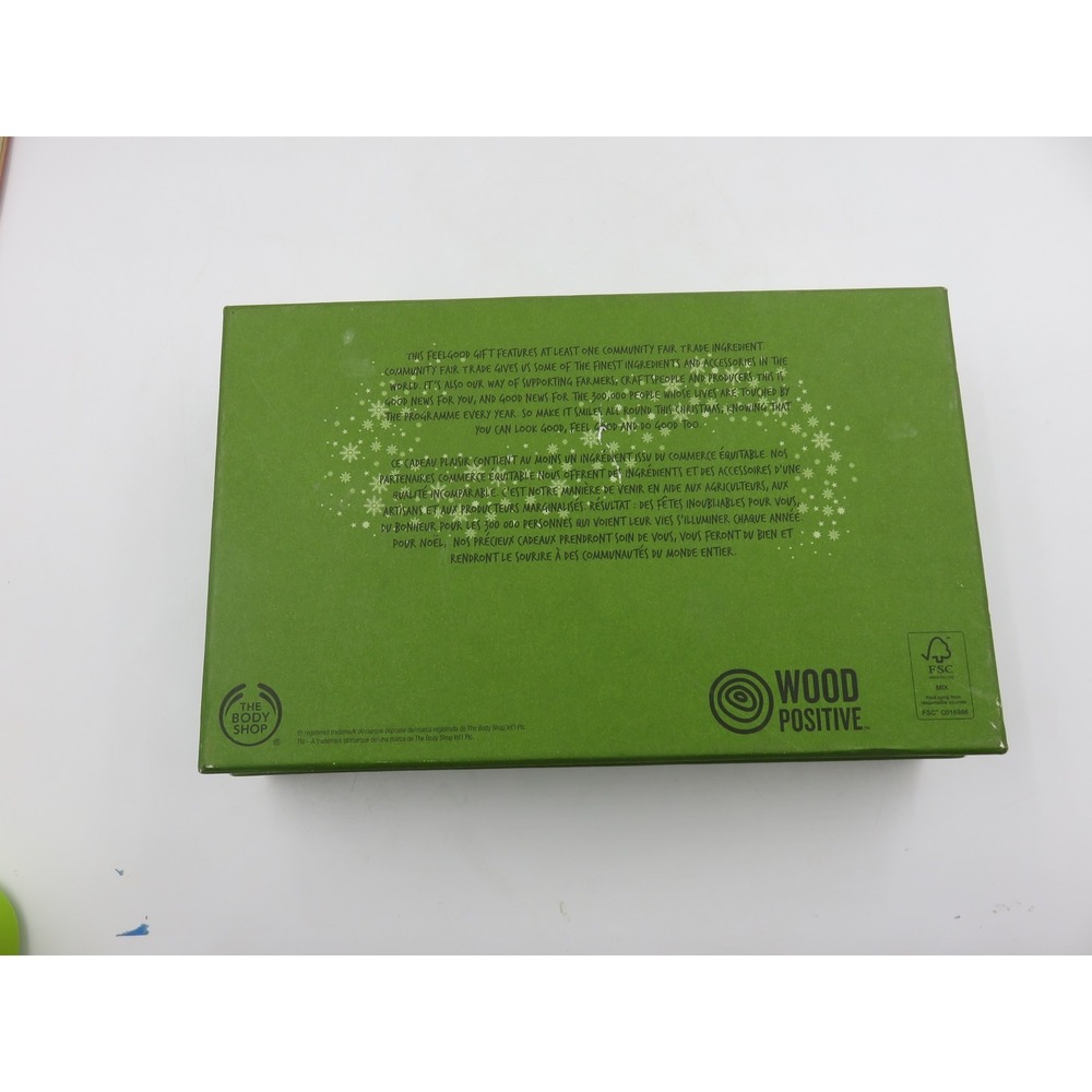 The Body Shop Olive Toiletries Set Green Soap Scrub Butter Gift Box 5 Piece Set - Picture 4 of 5